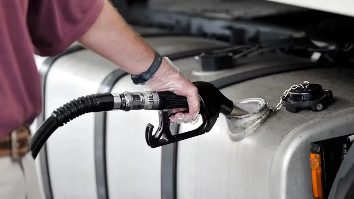 Diesel B15 Malaysia mula dijual, ini kenderaan yang sokong dan tak sokong